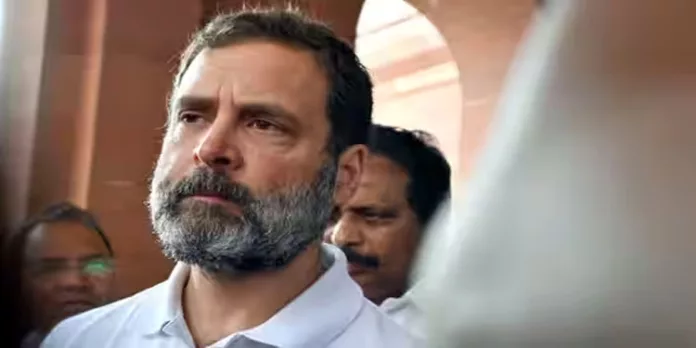 രാഹുലിനെതിരെ പ്രതികാര നടപടിയെന്ന് കോണ്ഗ്രസ് രാഹുലിനെതിരെ പ്രതികാര നടപടിയെന്ന് കോണ്ഗ്രസ്