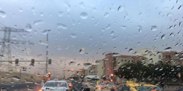 മഴയില് കാര് തെന്നിമറിഞ്ഞു ; യുഎഇയില് 27 വയസുകാരിക്ക് ദാരുണാന്ത്യം മഴയില് കാര് തെന്നിമറിഞ്ഞു ; യുഎഇയില് 27 വയസുകാരിക്ക് ദാരുണാന്ത്യം