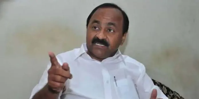 മുഖ്യമന്ത്രിയുടെ മൂക്കിന് താഴെ എന്ത് വൃത്തികേടും നടക്കും – വിഡി സതീശന് മുഖ്യമന്ത്രിയുടെ മൂക്കിന് താഴെ എന്ത് വൃത്തികേടും നടക്കും – വിഡി സതീശന്