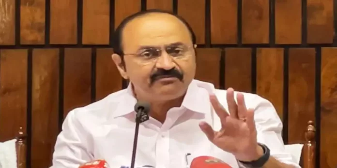 തലസ്ഥാനം കൊച്ചിയിലേക്ക് മാറ്റണമെന്ന ഹൈബി ഈഡൻ എംപിയുടെ സ്വകാര്യ ബില്ലിനെ തള്ളി പ്രതിപക്ഷ നേതാവ് തലസ്ഥാനം കൊച്ചിയിലേക്ക് മാറ്റണമെന്ന ഹൈബി ഈഡൻ എംപിയുടെ സ്വകാര്യ ബില്ലിനെ തള്ളി പ്രതിപക്ഷ നേതാവ്