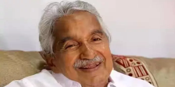 ഉമ്മന്ചാണ്ടിയുടെ ആരോഗ്യനിലയില് പുരോഗതി ; ആശുപത്രിയില് സന്ദര്ശിച്ച് രാഹുല് ഗാന്ധി ഉമ്മന്ചാണ്ടിയുടെ ആരോഗ്യനിലയില് പുരോഗതി ; ആശുപത്രിയില് സന്ദര്ശിച്ച് രാഹുല് ഗാന്ധി