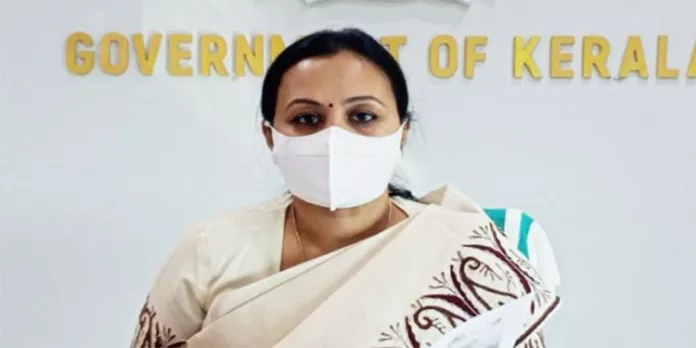 മഴക്കാല രോഗങ്ങൾക്ക് എതിരെ കനത്ത ജാഗ്രത വേണം ; പ്രത്യേക ഫീവർ ക്ലിനിക്കുകൾ ആരംഭിക്കും ; വീണാ ജോർജ് മഴക്കാല രോഗങ്ങൾക്ക് എതിരെ കനത്ത ജാഗ്രത വേണം ; പ്രത്യേക ഫീവർ ക്ലിനിക്കുകൾ ആരംഭിക്കും ; വീണാ ജോർജ്
