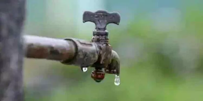 അരുവാപ്പുലം ഐരവൺ മേഖലയിൽ കുടിവെള്ളം മുടങ്ങി അരുവാപ്പുലം ഐരവൺ മേഖലയിൽ കുടിവെള്ളം മുടങ്ങി