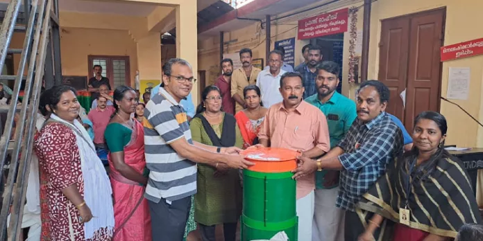 മാലിന്യ സംസ്കരണ പ്രവര്ത്തനങ്ങള് ശക്തമാക്കി കവിയൂര് ഗ്രാമപഞ്ചായത്ത് മാലിന്യ സംസ്കരണ പ്രവര്ത്തനങ്ങള് ശക്തമാക്കി കവിയൂര് ഗ്രാമപഞ്ചായത്ത്
