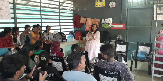 അടവിയുടെ കുളിർമ്മയിൽ ശ്രദ്ധേയമായി മാധ്യമപഠന ക്യാമ്പ് അടവിയുടെ കുളിർമ്മയിൽ ശ്രദ്ധേയമായി മാധ്യമപഠന ക്യാമ്പ്
