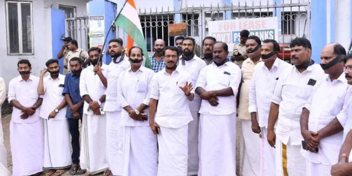 സർക്കാരിന്റെ ഫാസിസ്റ്റ് നയങ്ങൾക്ക് ജുഡീഷ്യറികൾ കവചമൊരുക്കുന്നു ; അഡ്വ.പഴകുളം മധു സർക്കാരിന്റെ ഫാസിസ്റ്റ് നയങ്ങൾക്ക് ജുഡീഷ്യറികൾ കവചമൊരുക്കുന്നു ; അഡ്വ.പഴകുളം മധു