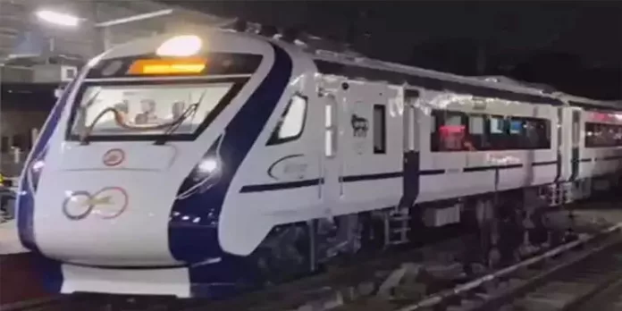 ഊഹാപോഹങ്ങള്ക്ക് അവസാനം ; വന്ദേ ഭാരതിന്റെ കുറഞ്ഞ നിരക്ക് 297 രൂപ , നിരക്ക് സംബന്ധിച്ച് വ്യക്തത വരുത്തി അധികൃതര് ഊഹാപോഹങ്ങള്ക്ക് അവസാനം ; വന്ദേ ഭാരതിന്റെ കുറഞ്ഞ നിരക്ക് 297 രൂപ , നിരക്ക് സംബന്ധിച്ച് വ്യക്തത വരുത്തി അധികൃതര്