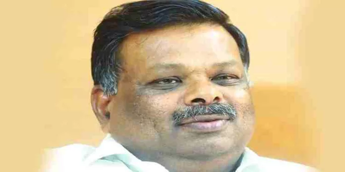 എസ് രാജേന്ദ്രനെതിരെ റവന്യൂ വകുപ്പ് നടപടി; കയ്യേറ്റഭൂമി തിരിച്ചുപിടിച്ചു എസ് രാജേന്ദ്രനെതിരെ റവന്യൂ വകുപ്പ് നടപടി; കയ്യേറ്റഭൂമി തിരിച്ചുപിടിച്ചു