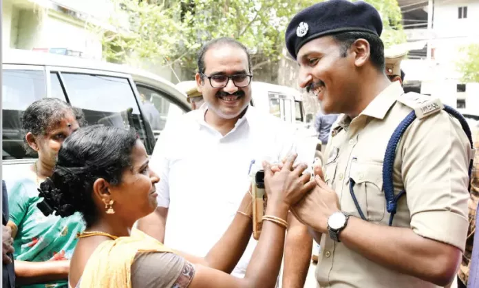 മധുവധക്കേസിൽ സംതൃപ്തി , ചാരിതാർഥ്യം ; എസ്.പി ആർ. വിശ്വനാഥ് മധുവധക്കേസിൽ സംതൃപ്തി , ചാരിതാർഥ്യം ; എസ്.പി ആർ. വിശ്വനാഥ്