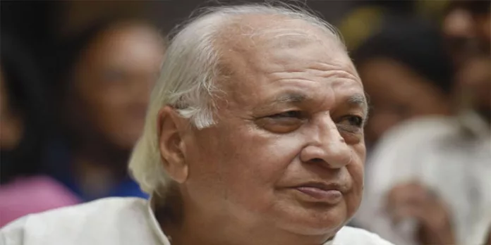 ഓണാഘോഷത്തിലേക്ക് ഗവർണറെ ക്ഷണിക്കാൻ മന്ത്രിമാർ രാജ്ഭവനിൽ ഓണാഘോഷത്തിലേക്ക് ഗവർണറെ ക്ഷണിക്കാൻ മന്ത്രിമാർ രാജ്ഭവനിൽ