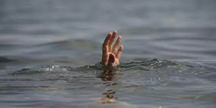 അതിരപ്പിള്ളിയില് വിനോദയാത്രക്കെത്തിയ 8 വയസ്സുകാരന് മുങ്ങിമരിച്ചു അതിരപ്പിള്ളിയില് വിനോദയാത്രക്കെത്തിയ 8 വയസ്സുകാരന് മുങ്ങിമരിച്ചു