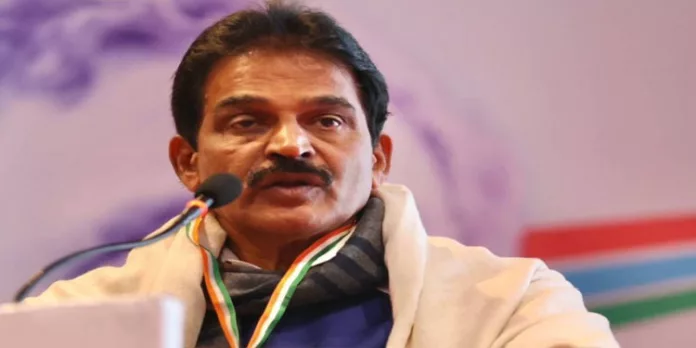 രാഹുല് ഗാന്ധിക്കെതിരായ കേസുകള്ക്ക് പിന്നില് നരേന്ദ്ര മോദി – കെ.സി വേണുഗോപാല് രാഹുല് ഗാന്ധിക്കെതിരായ കേസുകള്ക്ക് പിന്നില് നരേന്ദ്ര മോദി – കെ.സി വേണുഗോപാല്