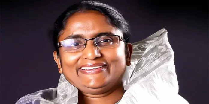 കെഎസ്യു പുനഃസംഘടനയില് ഇഷ്ടക്കാരെ തിരുകിക്കയറ്റി – ഷാനിമോള് ഉസ്മാന് കെഎസ്യു പുനഃസംഘടനയില് ഇഷ്ടക്കാരെ തിരുകിക്കയറ്റി – ഷാനിമോള് ഉസ്മാന്