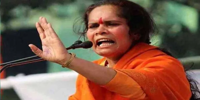 സന്തോഷത്തോടെ ജീവിക്കാന് ഹിന്ദു യുവാക്കളെ വിവാഹം ചെയ്യൂ – സാധ്വി പ്രാചി സന്തോഷത്തോടെ ജീവിക്കാന് ഹിന്ദു യുവാക്കളെ വിവാഹം ചെയ്യൂ – സാധ്വി പ്രാചി