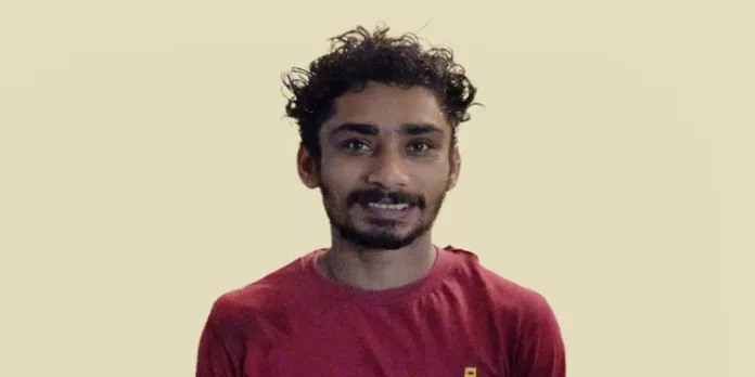 കോഴിക്കോട് വീടിനു തീയിട്ട യുവാവ് പിടിയില് കോഴിക്കോട് വീടിനു തീയിട്ട യുവാവ് പിടിയില്