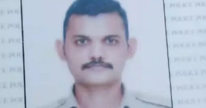 കാര് ലോറിയില് ഇടിച്ച് പോലീസുകാരന് ദാരുണാന്ത്യം കാര് ലോറിയില് ഇടിച്ച് പോലീസുകാരന് ദാരുണാന്ത്യം