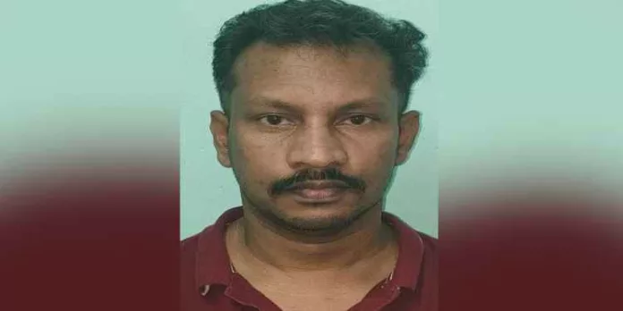 ബലാത്സംഗത്തിനുശേഷം ഭീഷണിപ്പെടുത്തി 7 ലക്ഷം തട്ടിയെടുത്തു ; പത്തനംതിട്ട സ്വദേശി മുംബൈയില് പിടിയില് ബലാത്സംഗത്തിനുശേഷം ഭീഷണിപ്പെടുത്തി 7 ലക്ഷം തട്ടിയെടുത്തു ; പത്തനംതിട്ട സ്വദേശി മുംബൈയില് പിടിയില്