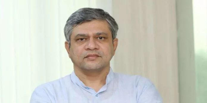 ട്രെയിനിലെ തീപിടുത്തം ഗൗരവമേറിയത് – കേന്ദ്ര റെയില്വെ മന്ത്രി ട്രെയിനിലെ തീപിടുത്തം ഗൗരവമേറിയത് – കേന്ദ്ര റെയില്വെ മന്ത്രി