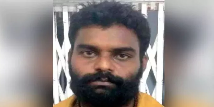 ബൈക്കിൽ ലിഫ്റ്റ് നൽകി മധ്യവയസ്കന്റെ മാല മോഷ്ടിച്ചു ; യുവാവ് അറസ്റ്റിൽ ബൈക്കിൽ ലിഫ്റ്റ് നൽകി മധ്യവയസ്കന്റെ മാല മോഷ്ടിച്ചു ; യുവാവ് അറസ്റ്റിൽ