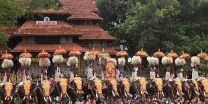 തൃശൂര് പൂരാവേശത്തില് ; ഇന്ന് പൂര വിളംബരം തൃശൂര് പൂരാവേശത്തില് ; ഇന്ന് പൂര വിളംബരം