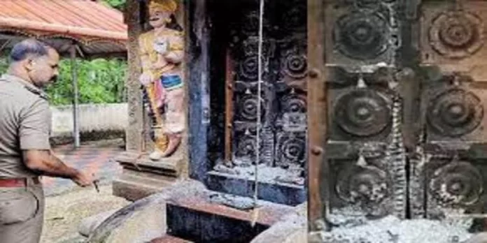 പനവൂരിൽ ക്ഷേത്രവാതിലിന് തീയിട്ട് മോഷണശ്രമം പനവൂരിൽ ക്ഷേത്രവാതിലിന് തീയിട്ട് മോഷണശ്രമം