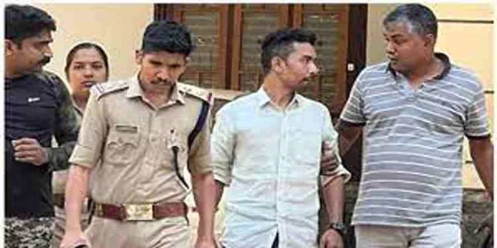 ഗര്ഭിണിയായ യുവതി ആത്മഹത്യ ചെയ്തു , ഭര്ത്താവും ഭർത്തൃമാതാവും അറസ്റ്റിൽ ഗര്ഭിണിയായ യുവതി ആത്മഹത്യ ചെയ്തു , ഭര്ത്താവും ഭർത്തൃമാതാവും അറസ്റ്റിൽ