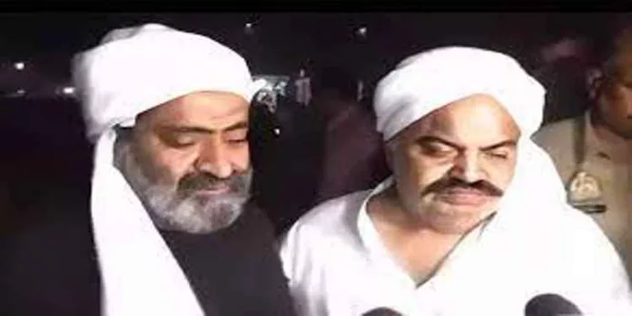 അതീഖ് അഹമ്മദിന്റെ കൊലപാതകം അന്വേഷിക്കാൻ റിട്ട. ജഡ്ജിയുടെ നേതൃത്വത്തിൽ മൂന്നംഗ സംഘം അതീഖ് അഹമ്മദിന്റെ കൊലപാതകം അന്വേഷിക്കാൻ റിട്ട. ജഡ്ജിയുടെ നേതൃത്വത്തിൽ മൂന്നംഗ സംഘം