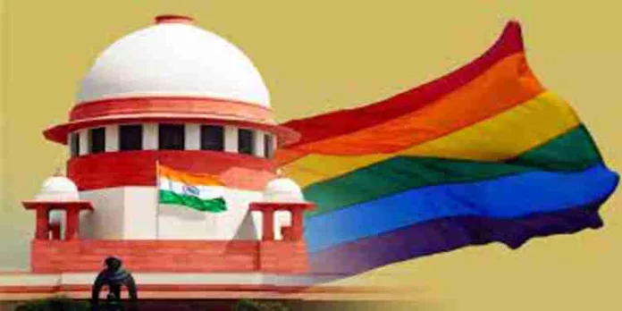 സ്വവർഗ വിവാഹം ; ഹർജികൾ പരിഗണിക്കാൻ സുപ്രിംകോടതി അഞ്ചംഗ ഭരണഘടനാ ബെഞ്ച് രൂപീകരിച്ചു സ്വവർഗ വിവാഹം ; ഹർജികൾ പരിഗണിക്കാൻ സുപ്രിംകോടതി അഞ്ചംഗ ഭരണഘടനാ ബെഞ്ച് രൂപീകരിച്ചു