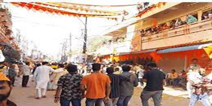 രാമനവമി ആഘോഷത്തിനിടെ സംഘർഷം ; കേസെടുത്ത് പോലീസ് രാമനവമി ആഘോഷത്തിനിടെ സംഘർഷം ; കേസെടുത്ത് പോലീസ്