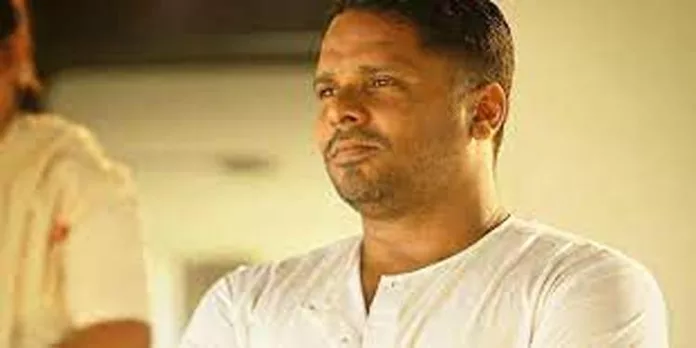 ബാബുരാജിന്റെ ഗാനങ്ങൾ നിയമപരമായി സ്വന്തമാക്കിയതെന്ന് സംവിധായകൻ ആഷിഖ് അബു ബാബുരാജിന്റെ ഗാനങ്ങൾ നിയമപരമായി സ്വന്തമാക്കിയതെന്ന് സംവിധായകൻ ആഷിഖ് അബു