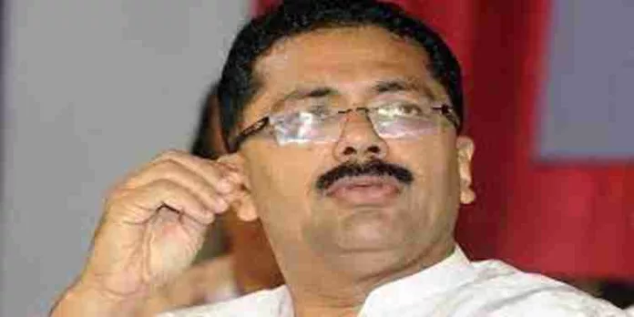 എലത്തൂരിൽ ട്രെയിനിൽ സഹയാത്രികരെ പെട്രോളൊഴിച്ച് തീകൊളുത്തിയ സംഭവം ; രണ്ടാം ഗോധ്രയുണ്ടാക്കി കേരളത്തെ കലാപഭൂമിയാക്കാനുള്ള ശ്രമമോ ? ; കെ.ടി. ജലീൽ എലത്തൂരിൽ ട്രെയിനിൽ സഹയാത്രികരെ പെട്രോളൊഴിച്ച് തീകൊളുത്തിയ സംഭവം ; രണ്ടാം ഗോധ്രയുണ്ടാക്കി കേരളത്തെ കലാപഭൂമിയാക്കാനുള്ള ശ്രമമോ ? ; കെ.ടി. ജലീൽ