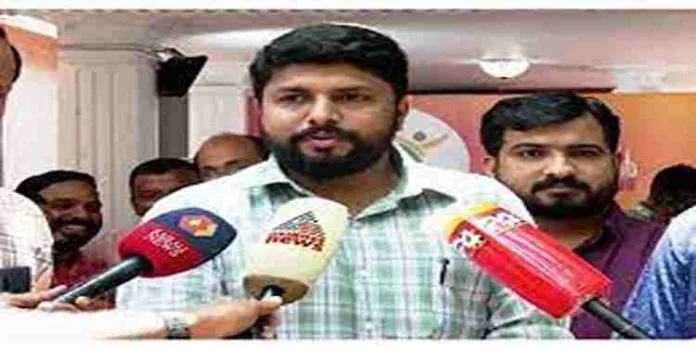 താരങ്ങളുടെ ലഹരി ഉപയോഗം ; സിനിമ സംഘടനയിലെ ഭാരവാഹികൾ പറഞ്ഞതേ അറിയൂവെന്ന് ഡി.വൈ.എഫ്.ഐ സംസ്ഥാന പ്രസിഡൻ്റ് താരങ്ങളുടെ ലഹരി ഉപയോഗം ; സിനിമ സംഘടനയിലെ ഭാരവാഹികൾ പറഞ്ഞതേ അറിയൂവെന്ന് ഡി.വൈ.എഫ്.ഐ സംസ്ഥാന പ്രസിഡൻ്റ്