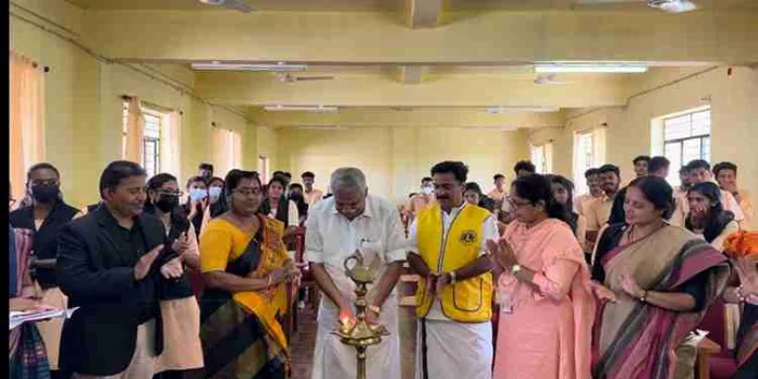 വെച്ചൂച്ചിറ ഗവണ്മെന്റ് പോളിടെക്നിക് കോളേജിൽ അവസാന വർഷ വിദ്യാർത്ഥികൾക്കായി യുവജന ശാക്തീകരണ സെമിനാർ വെച്ചൂച്ചിറ ഗവണ്മെന്റ് പോളിടെക്നിക് കോളേജിൽ അവസാന വർഷ വിദ്യാർത്ഥികൾക്കായി യുവജന ശാക്തീകരണ സെമിനാർ