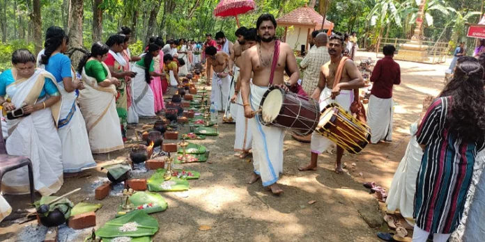 പരുവ മഹാദേവ ക്ഷേത്രത്തിൽ പൊങ്കാല മഹോത്സവം പരുവ മഹാദേവ ക്ഷേത്രത്തിൽ പൊങ്കാല മഹോത്സവം