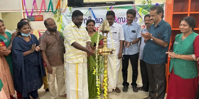 അടൂരില് വിഷു, റംസാന് ഉത്സവ വിപണി തുടങ്ങി അടൂരില് വിഷു, റംസാന് ഉത്സവ വിപണി തുടങ്ങി