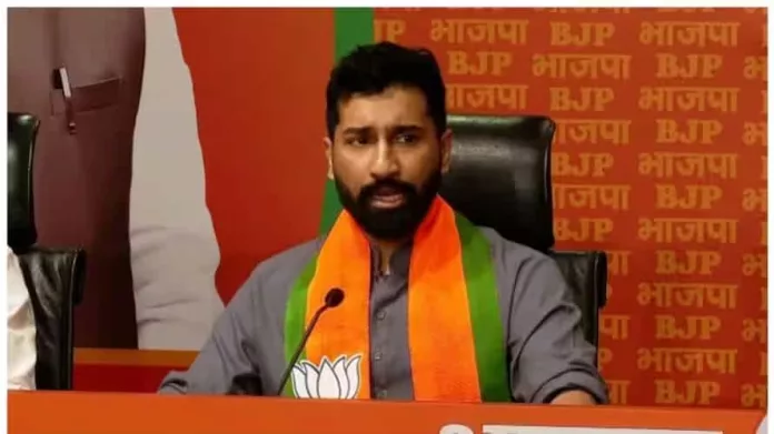 കോണ്ഗ്രസ് ഒരു കുടുംബത്തിന് വേണ്ടി പണിയെടുക്കുന്നു – അനില് ആന്റണി കോണ്ഗ്രസ് ഒരു കുടുംബത്തിന് വേണ്ടി പണിയെടുക്കുന്നു – അനില് ആന്റണി