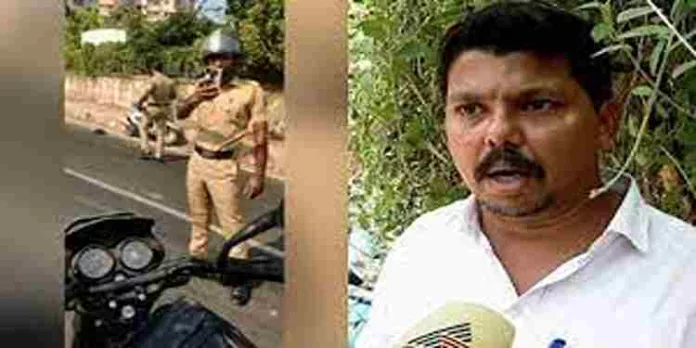 റോഡിലെ വളവിലെ വാഹന പരിശോധന ചോദ്യം ചെയ്ത യുവാവിനെ പോലീസുകാർ ഭീഷണിപ്പെടുത്തിയെന്ന് പരാതി റോഡിലെ വളവിലെ വാഹന പരിശോധന ചോദ്യം ചെയ്ത യുവാവിനെ പോലീസുകാർ ഭീഷണിപ്പെടുത്തിയെന്ന് പരാതി