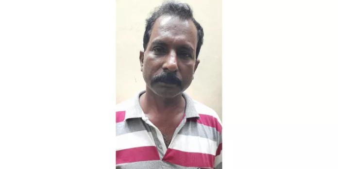 പ്രായപൂർത്തിയാകാത്ത പെൺകുട്ടിക്ക് നേരെ ലൈംഗികാതിക്രമം ; പ്രതി അറസ്റ്റിൽ പ്രായപൂർത്തിയാകാത്ത പെൺകുട്ടിക്ക് നേരെ ലൈംഗികാതിക്രമം ; പ്രതി അറസ്റ്റിൽ
