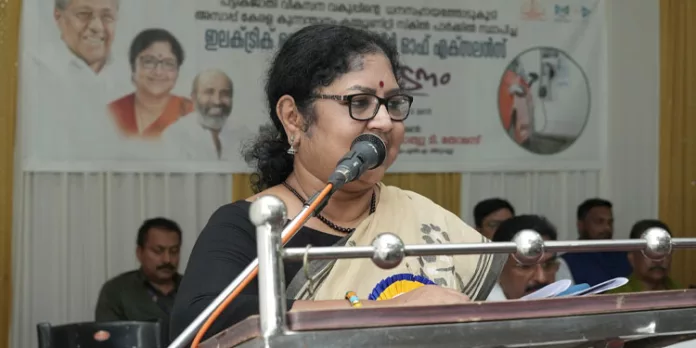 നൂറ്റി നാല്പ്പതു മണ്ഡലങ്ങളിലും കമ്യൂണിറ്റി സ്കില് സെന്ററുകള് സ്ഥാപിക്കും : മന്ത്രി ഡോ. ആര്. ബിന്ദു നൂറ്റി നാല്പ്പതു മണ്ഡലങ്ങളിലും കമ്യൂണിറ്റി സ്കില് സെന്ററുകള് സ്ഥാപിക്കും : മന്ത്രി ഡോ. ആര്. ബിന്ദു