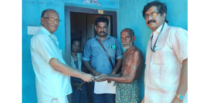 രണ്ടുമാസത്തെ ക്ഷേമ പെന്ഷന് വിതരണം തുടങ്ങി ; ജില്ലയ്ക്ക് ലഭിച്ചത് ആകെ 18,71,40,400 രൂപ രണ്ടുമാസത്തെ ക്ഷേമ പെന്ഷന് വിതരണം തുടങ്ങി ; ജില്ലയ്ക്ക് ലഭിച്ചത് ആകെ 18,71,40,400 രൂപ