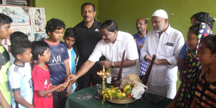 വിഷുക്കണി ഒരുക്കിയും വിഷു കൈനീട്ടം നല്കിയും പത്തനംതിട്ട ജില്ലാ സ്പോര്ട്സ് കൗണ്സില് വിഷുക്കണി ഒരുക്കിയും വിഷു കൈനീട്ടം നല്കിയും പത്തനംതിട്ട ജില്ലാ സ്പോര്ട്സ് കൗണ്സില്