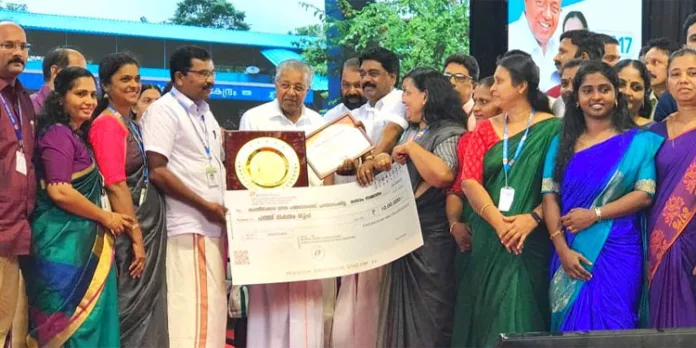 ആര്ദ്രകേരളം പുരസ്കാരം : ഗ്രാമപഞ്ചായത്ത് വിഭാഗത്തില് സംസ്ഥാനതലത്തില് ഒന്നാം സ്ഥാനം നേടി ചെന്നീര്ക്കര ഗ്രാമപഞ്ചായത്ത് ആര്ദ്രകേരളം പുരസ്കാരം : ഗ്രാമപഞ്ചായത്ത് വിഭാഗത്തില് സംസ്ഥാനതലത്തില് ഒന്നാം സ്ഥാനം നേടി ചെന്നീര്ക്കര ഗ്രാമപഞ്ചായത്ത്