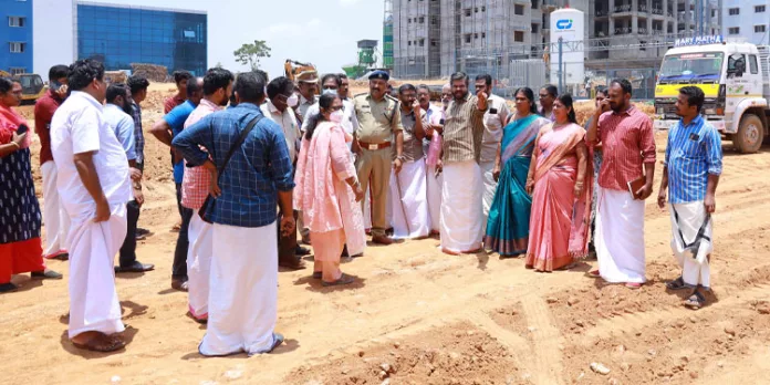 മെഡിക്കല് കോളജ് അക്കാദമിക് ബ്ലോക്ക് ഉദ്ഘാടനം : കാല് ലക്ഷം ആളുകള് പങ്കെടുക്കും മെഡിക്കല് കോളജ് അക്കാദമിക് ബ്ലോക്ക് ഉദ്ഘാടനം : കാല് ലക്ഷം ആളുകള് പങ്കെടുക്കും