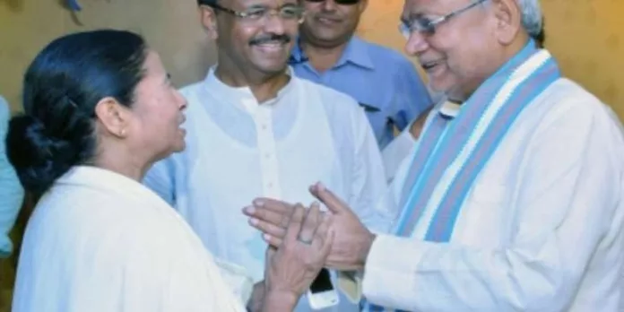 നിർണായക നീക്കവുമായി നിതീഷ് കുമാർ, മമതയെ കാണാൻ ബംഗാളിലേക്ക്, നിർണായക നീക്കവുമായി നിതീഷ് കുമാർ, മമതയെ കാണാൻ ബംഗാളിലേക്ക്,