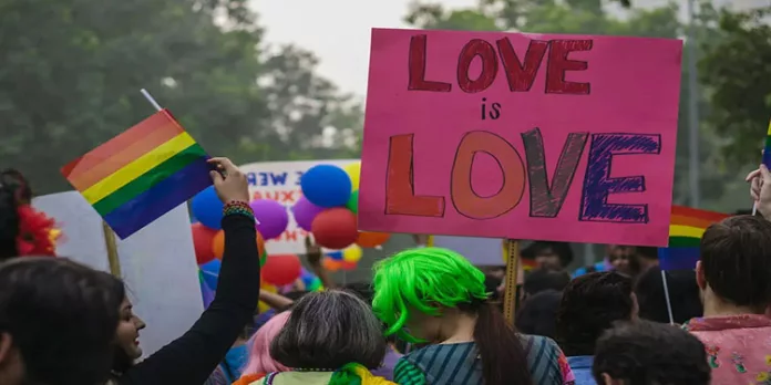 സ്വവര്ഗ വിവാഹ കേസ് ; എതിര്പ്പുമായി കേന്ദ്രം സ്വവര്ഗ വിവാഹ കേസ് ; എതിര്പ്പുമായി കേന്ദ്രം
