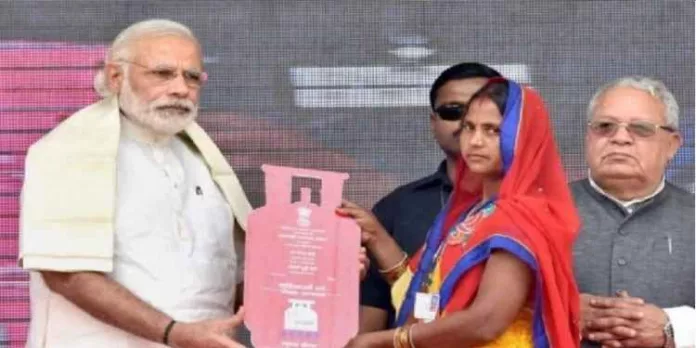 രാജ്യത്ത് മോദി സർക്കാരിന്റെ കാലത്ത് പാചകവാതക കണക്ഷൻ ഇരട്ടിയായി ; പാവപ്പെട്ടവർക്ക് ഉജ്ജ്വല യോജന എളുപ്പത്തിൽ രാജ്യത്ത് മോദി സർക്കാരിന്റെ കാലത്ത് പാചകവാതക കണക്ഷൻ ഇരട്ടിയായി ; പാവപ്പെട്ടവർക്ക് ഉജ്ജ്വല യോജന എളുപ്പത്തിൽ