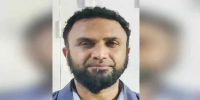 കാറിടിപ്പിച്ചും തോക്കുചൂണ്ടിയും അപായപ്പെടുത്താൻ ശ്രമം ; യുവാവ് അറസ്റ്റിൽ കാറിടിപ്പിച്ചും തോക്കുചൂണ്ടിയും അപായപ്പെടുത്താൻ ശ്രമം ; യുവാവ് അറസ്റ്റിൽ