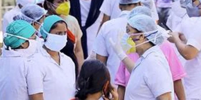 താൽക്കാലിക നിയമനം വ്യാപകം; പി.എസ്.സി റാങ്ക് ലിസ്റ്റിലുൾപ്പെട്ട നഴ്സുമാർ പെരുവഴിയിൽ താൽക്കാലിക നിയമനം വ്യാപകം; പി.എസ്.സി റാങ്ക് ലിസ്റ്റിലുൾപ്പെട്ട നഴ്സുമാർ പെരുവഴിയിൽ