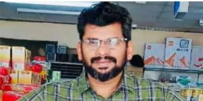 റിയാദില് പ്രവാസി മലയാളി കുഴഞ്ഞുവീണ് മരിച്ചു റിയാദില് പ്രവാസി മലയാളി കുഴഞ്ഞുവീണ് മരിച്ചു