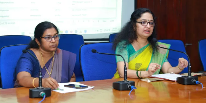 പരാതി പരിഹാരമാണ് ലക്ഷ്യം : ജില്ലാ കളക്ടര് പരാതി പരിഹാരമാണ് ലക്ഷ്യം : ജില്ലാ കളക്ടര്